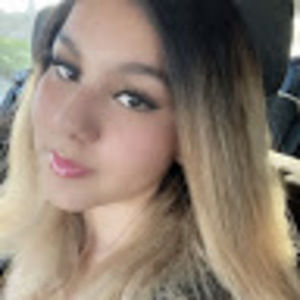 Meet your Posher, Elizabyth